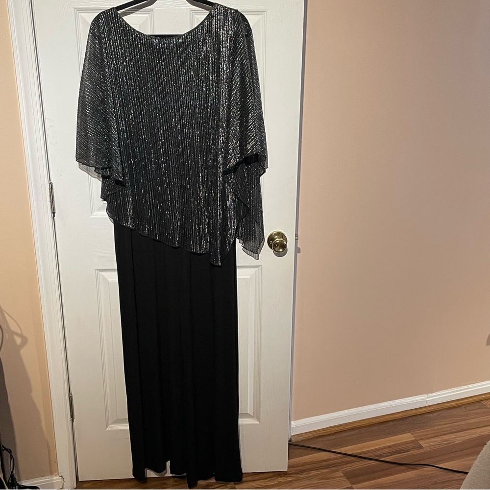 Women Plus Elegant Black and Silver Evening Jumpsuit size 14